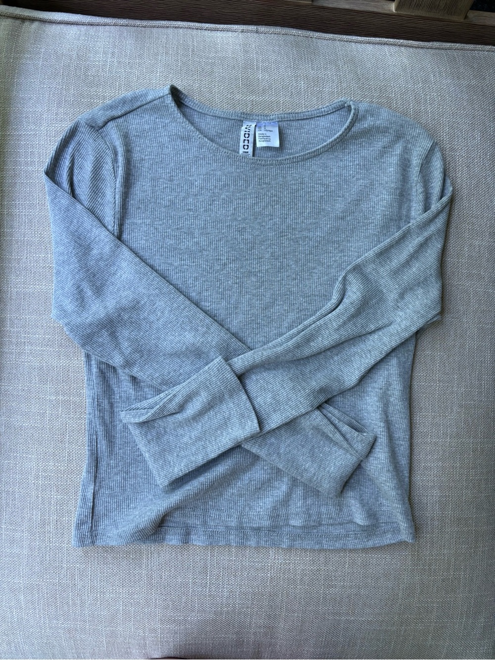 H&M Light Gray Ribbed Long-Sleeve Tee